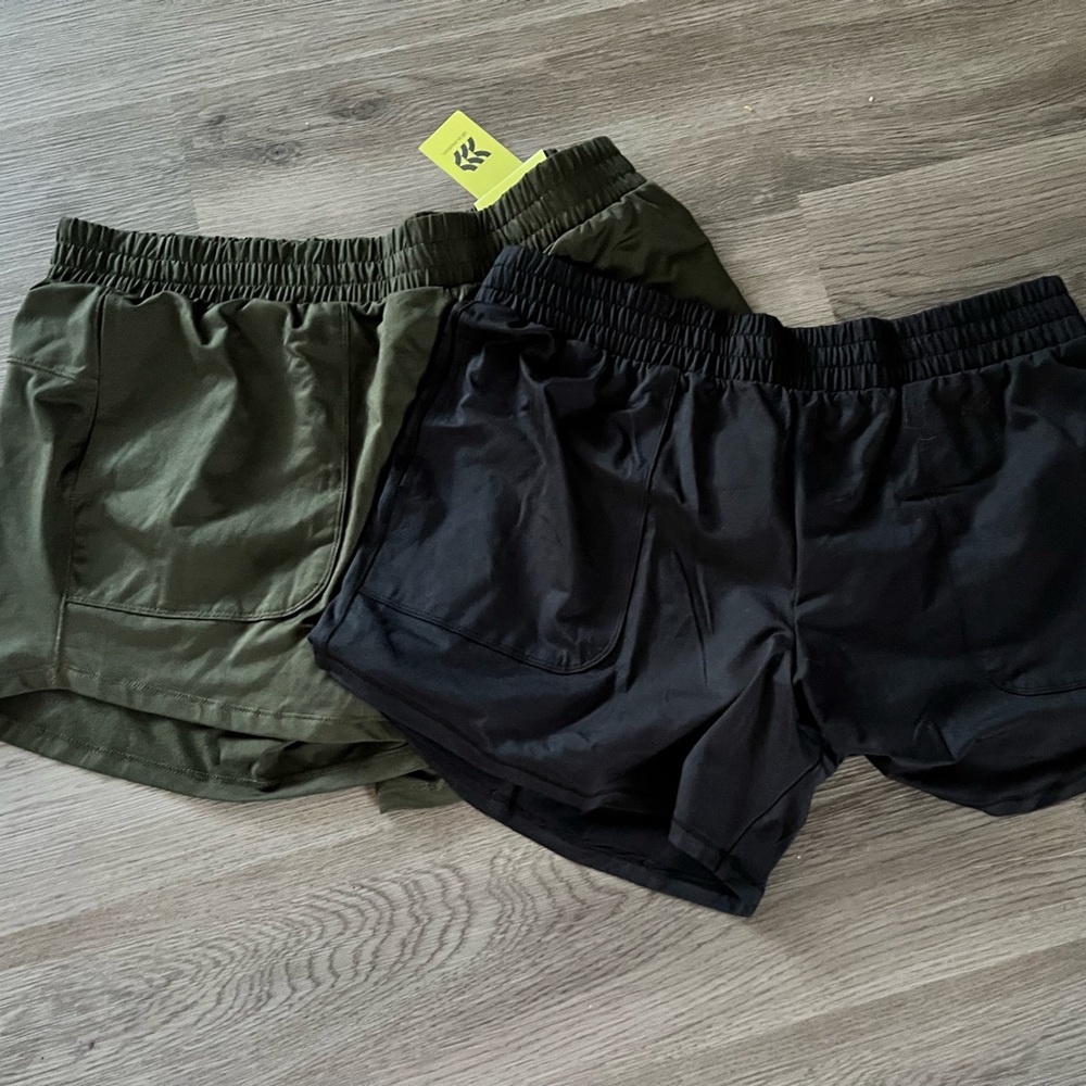 Women’s all in motion shorts L